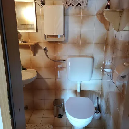 Prihodi 33 * Jesenice